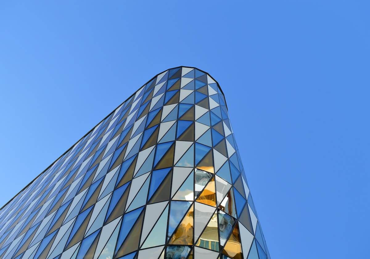 全队身价仅有1亿！这支法甲平民球队，竟能力压大巴黎强势领跑！